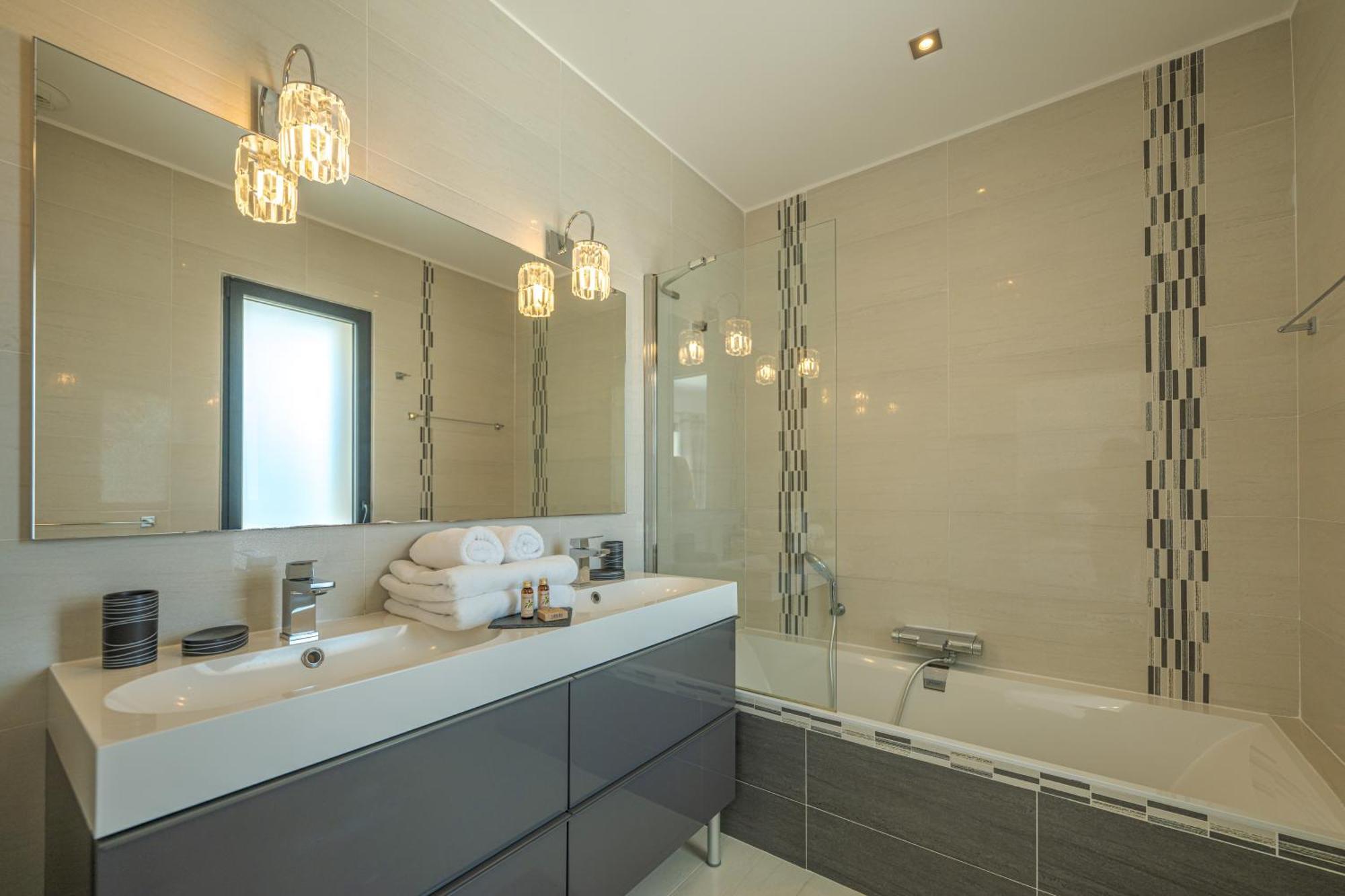 Apartment Les Arbousiers - Piscine Chauffee Securisee - 210m2 - 4 Porto-Vecchio (Corsica)