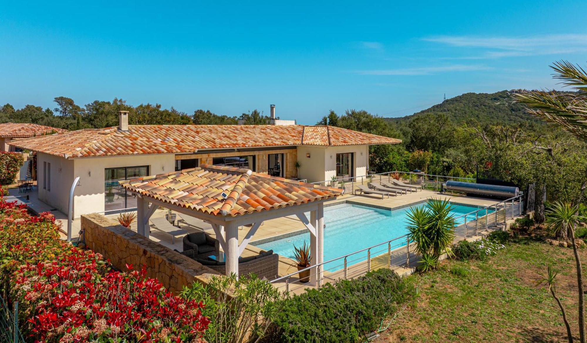 Les Arbousiers - Piscine Chauffee Securisee - 210m2 - 4