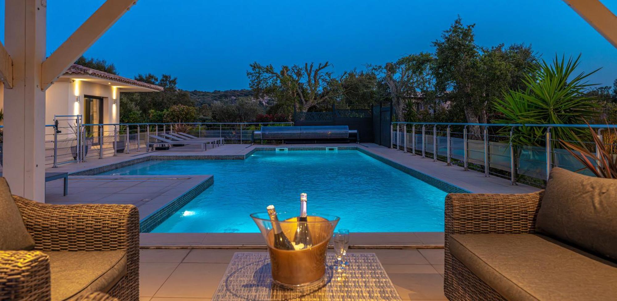 Les Arbousiers - Piscine Chauffee Securisee - 210m2 - 4 Apartment