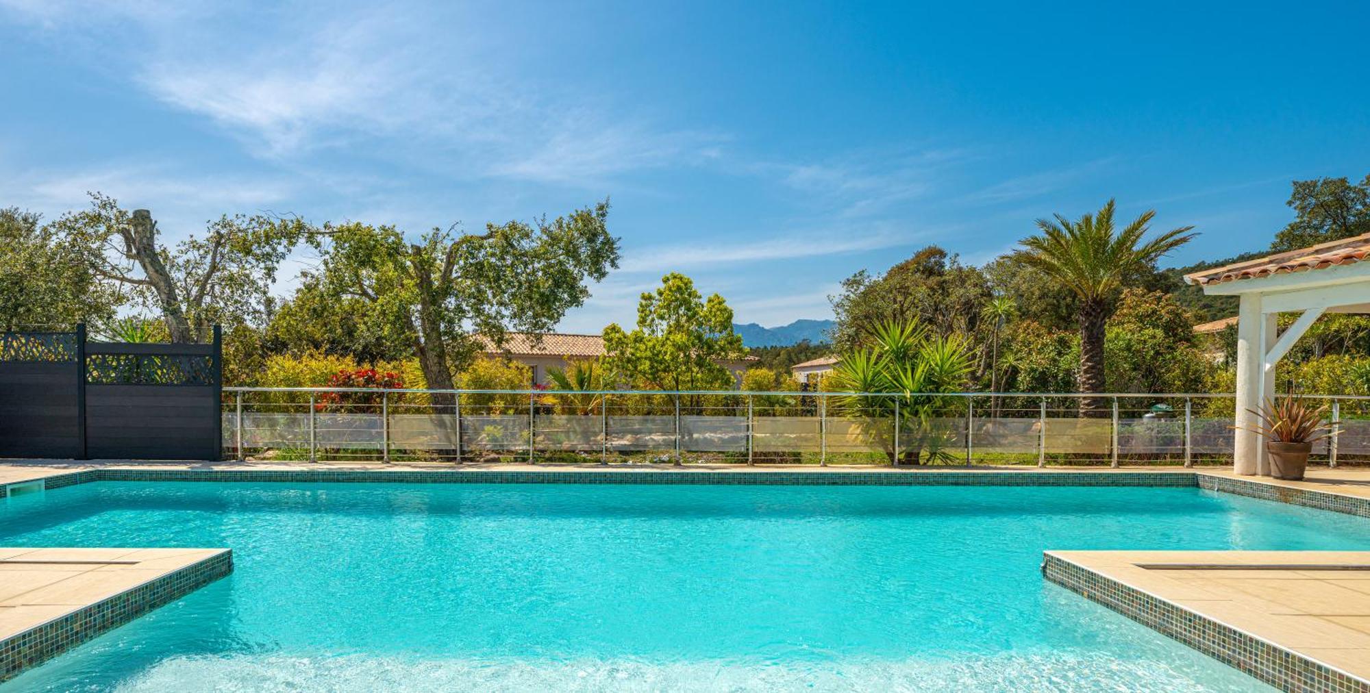 Les Arbousiers - Piscine Chauffee Securisee - 210m2 - 4 Apartment