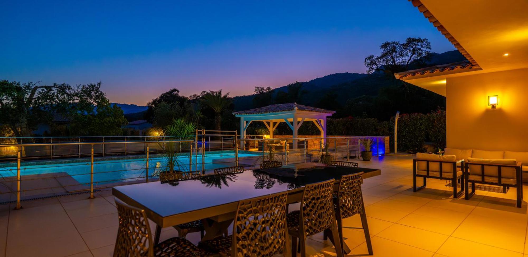 Les Arbousiers - Piscine Chauffee Securisee - 210m2 - 4 Appartamento